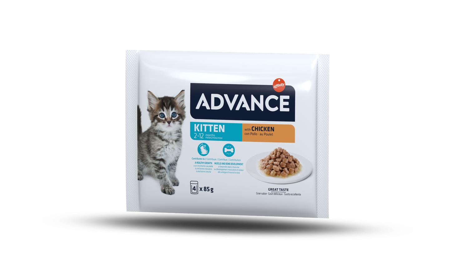 Advance Wet Kitten Chicken Flow mitrā barība jauniem kaķiem ar vistu 4 x 85 g