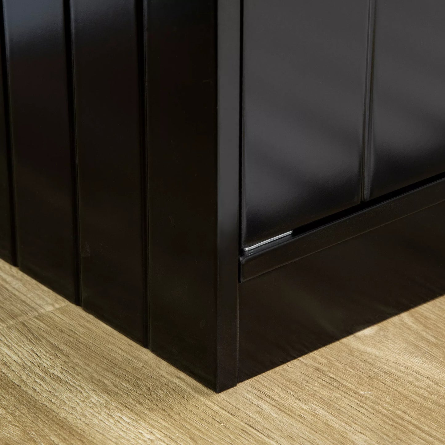 Paaukštinta šėrimo stotis su 2 nerūdijančio plieno dubenėliais ir 44 L talpos daiktadėže, magnetinėmis durelėmis, dideliems šunims, juoda