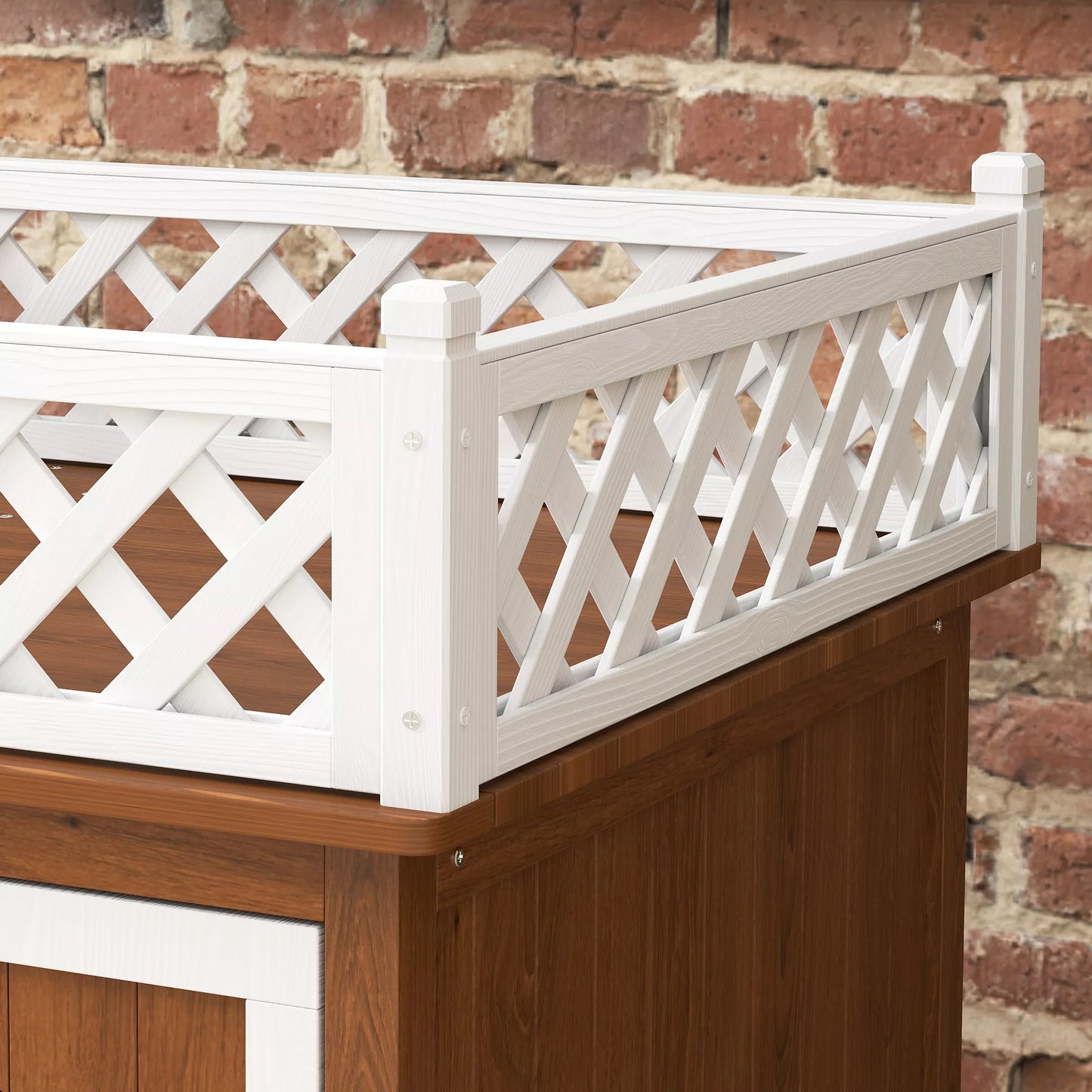 Kačių namelis, dviejų aukštų, su balkonu ir laiptais, skirtas naudoti viduje ir lauke, katėms ir triušiams, eglės mediena, rudas