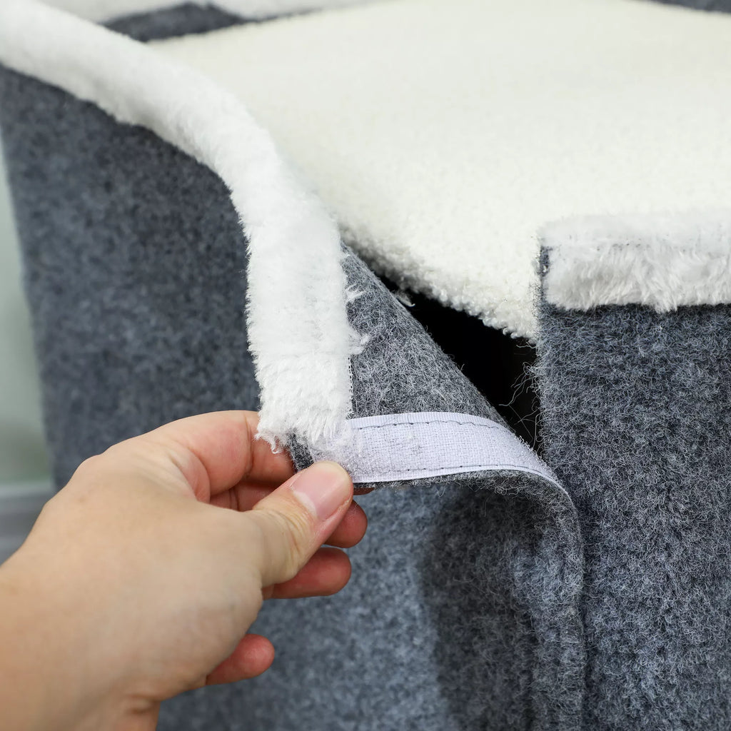 Kačių draskyklė, viršutinė poilsio zona, 2 aukštų namelis, sisaliniai stulpeliai, pilka