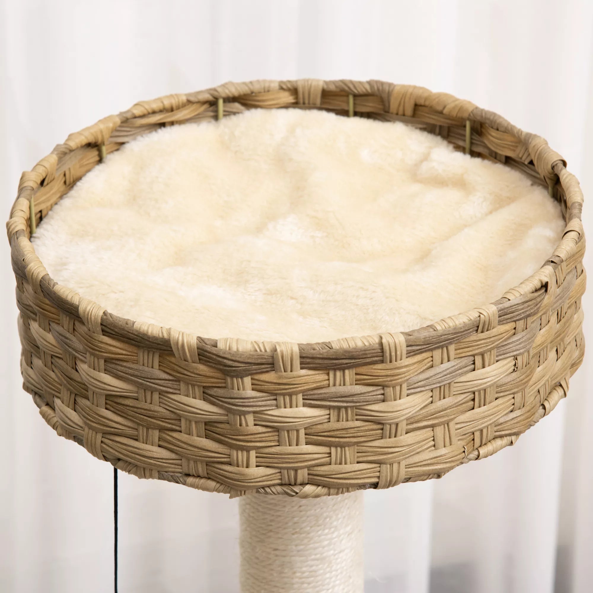 Rotangpalmas kaķu māja 95 cm augsta, 3 līmeņu kaķu māja ar platformu, kaķu gulta, kāpšanas koks ar kaķu slēptuvi, sizala stabi, rotaļlietas, kaķu mēbeles, Sisal Natural+Bēšs