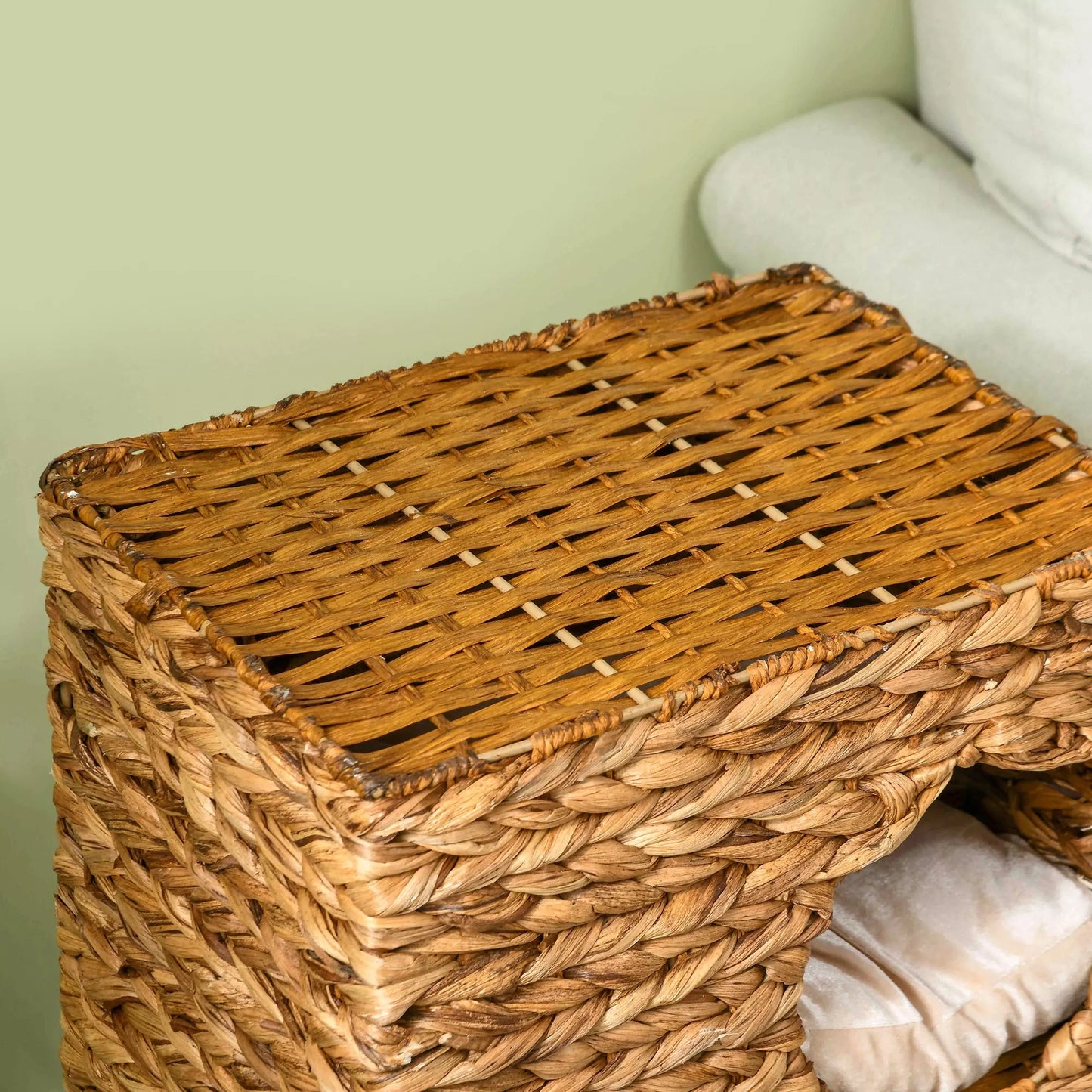 Kaķu māja ar skrāpējamo stabu, 3 līmeņi, mīksti spilveni, durvis, ūdens hiacinte, gaiši brūna