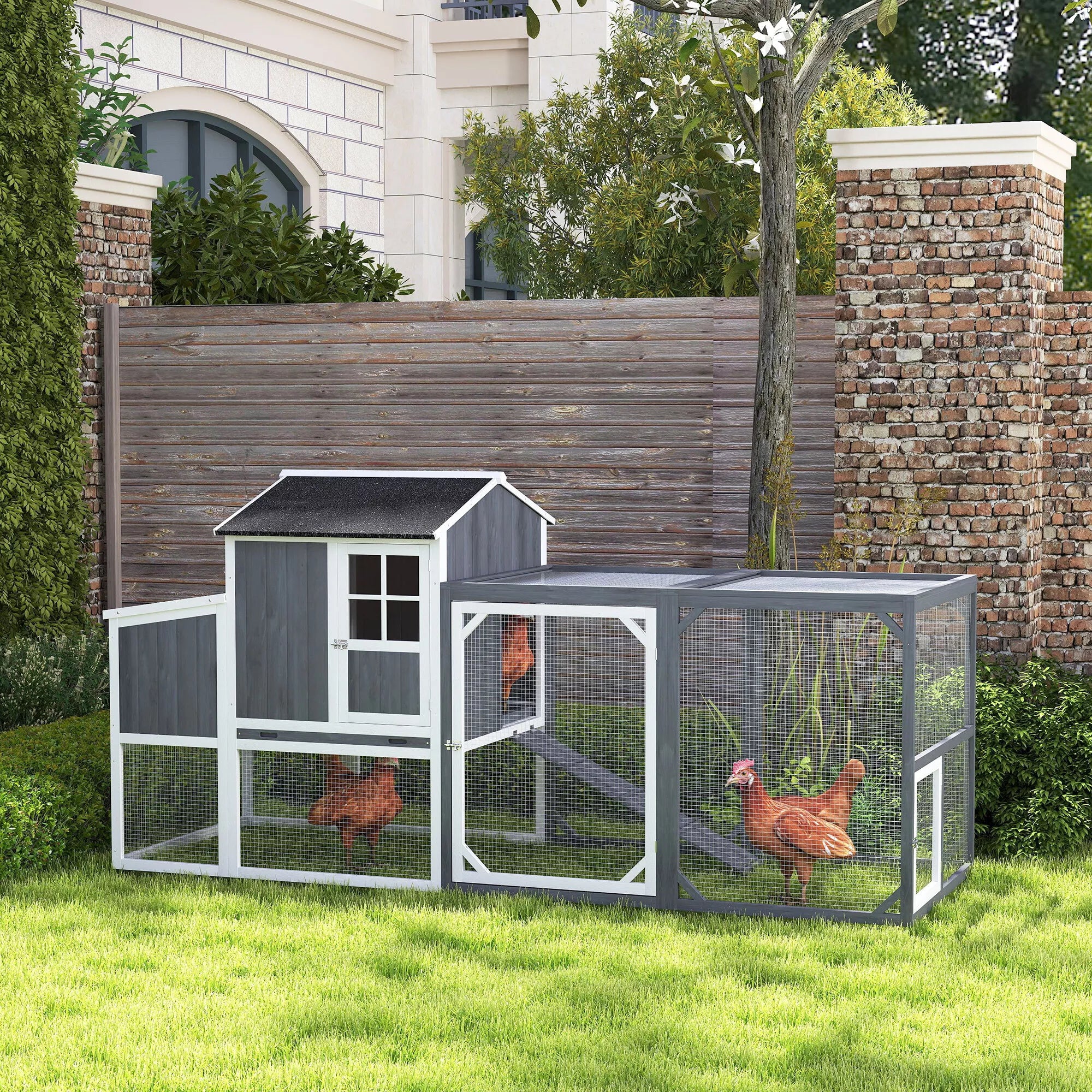 Vistu kūts ar voljēru 3-4 vistām, 3 daļu perēšanas kaste, 1,9 m² platība, egles koks, pelēka