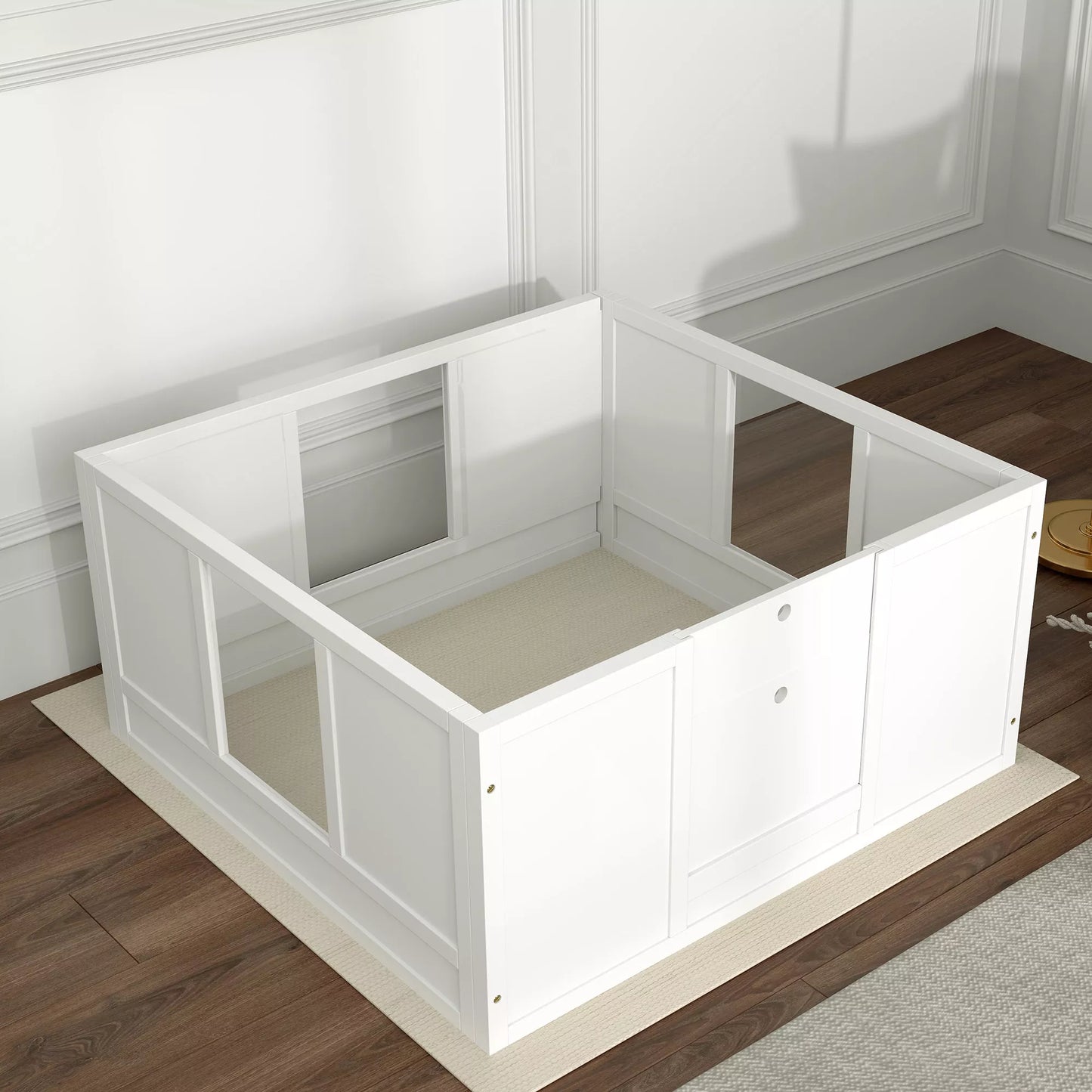 Kucēnu būris maziem un vidēja lieluma suņiem, kucēnu būris ar regulējamu ieeju, neslīdošiem kāju paliktņiem, balts