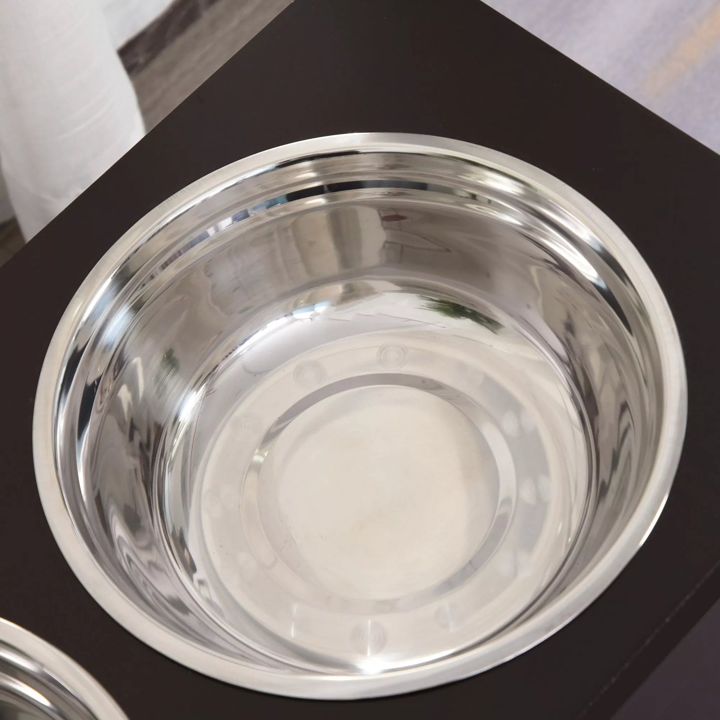 Maitinimo stotelė, 2 nerūdijančio plieno dubenėliai, paslėpta laikymo vieta, 60 cm x 30 cm x 41 cm, Juoda + Sidabrinė