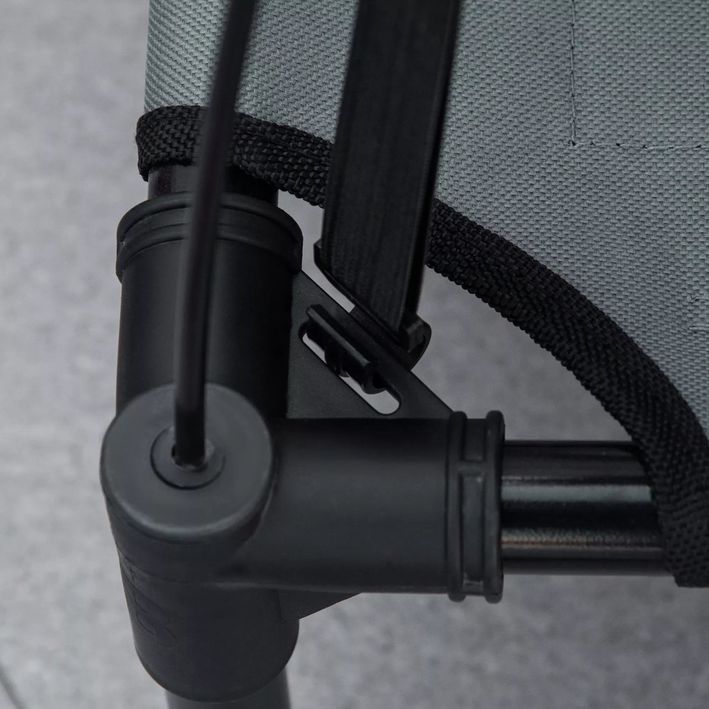 Paaukštinta šunų lova su baldakimu, naminių gyvūnėlių lova, lauko šunų gultas su stogeliu, kvėpuojantis, taftos audinys, skirta stovyklavimui, pilka, 61 x 46 x 62 cm